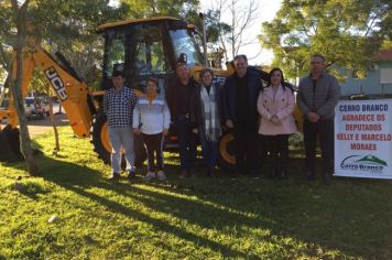 CERRO BRANCO RECEBE RETROESCAVADEIRA JCB 4X4