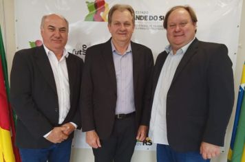 Viagem à Brasília, obras em andamento e visitas ao gabinete: confira a agenda do prefeito