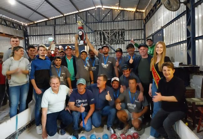 Cancha do Zinho é a grande campeã do Campeonato de Bocha de Cerro Branco