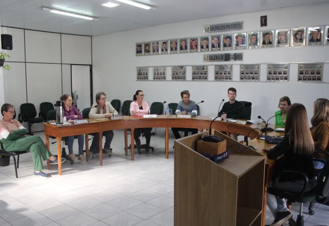 COMTUR debate estratégias de desenvolvimento do turismo em Cerro Branco