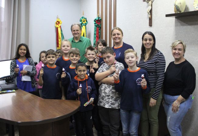 Alunos da Augusto Schultz fazem sabatina com o prefeito