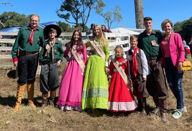 IX Rodeio Crioulo reúne cerca de 2 mil pessoas no Parque de Eventos